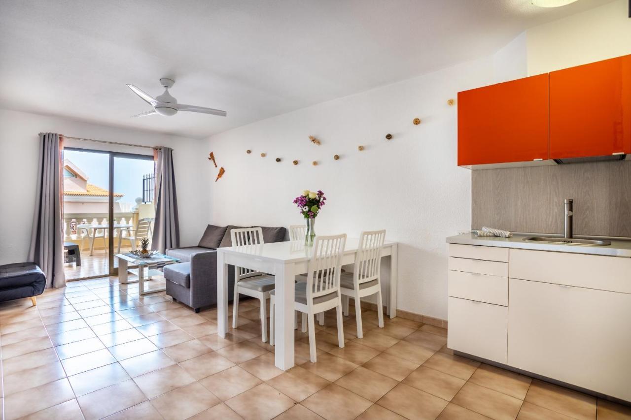 Castle Harbour Phoebe'S Flat Los Cristianos By Lovetenerife Exterior foto