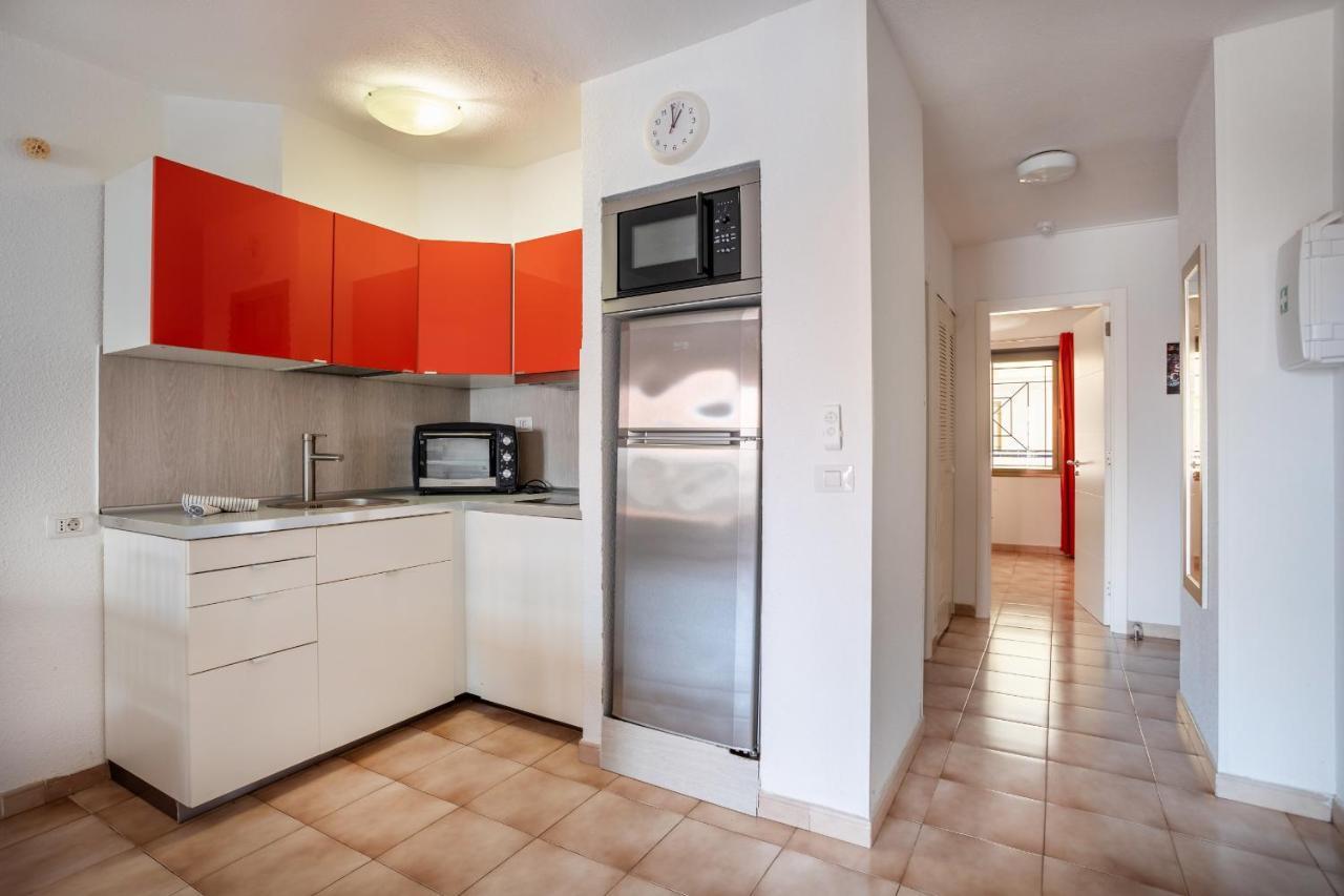Castle Harbour Phoebe'S Flat Los Cristianos By Lovetenerife Exterior foto
